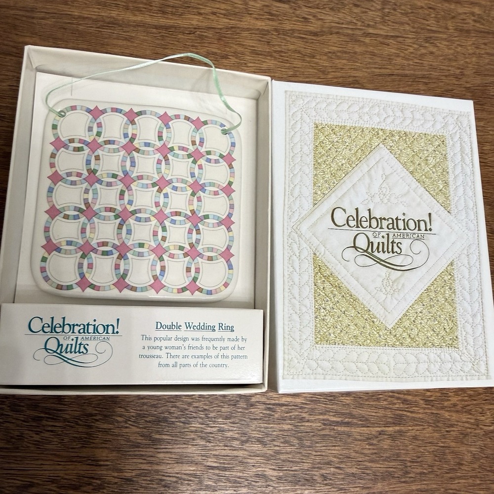 Celebration of American Quilts Hanging Tile porcelain Double Wedding Ring  1992